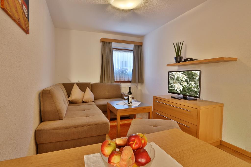 Apartmenthaus Joerg 세르파우스 객실 사진